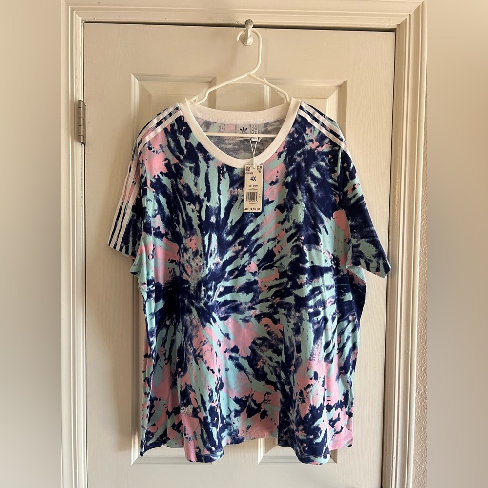 NWT addidas t-shirt